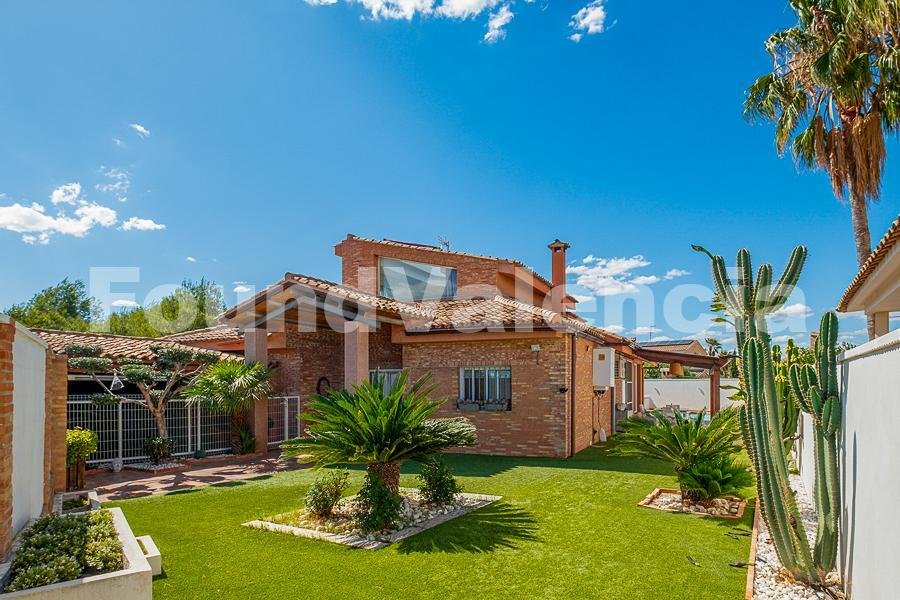 Villa in Riba-roja de Turia, Valencian Community, Spain 2 - 14424934