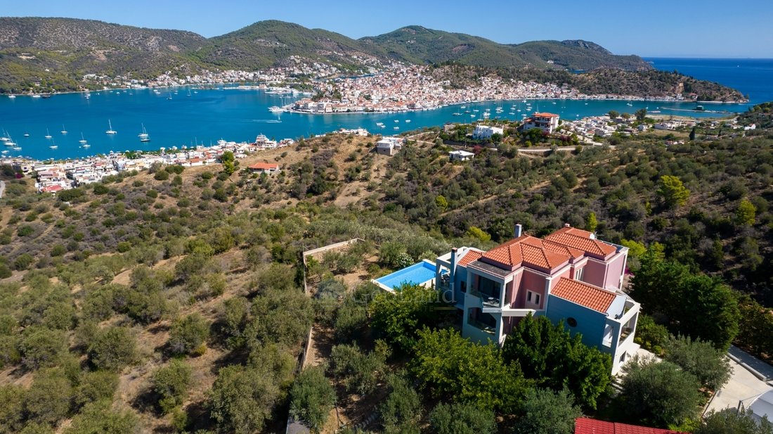 Villa in Galatas Community, Troizinia, Greece 1 - 14428982