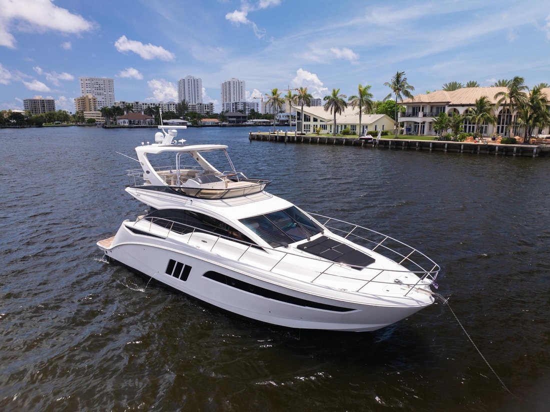 Flybridge in United States 2 - 14424938
