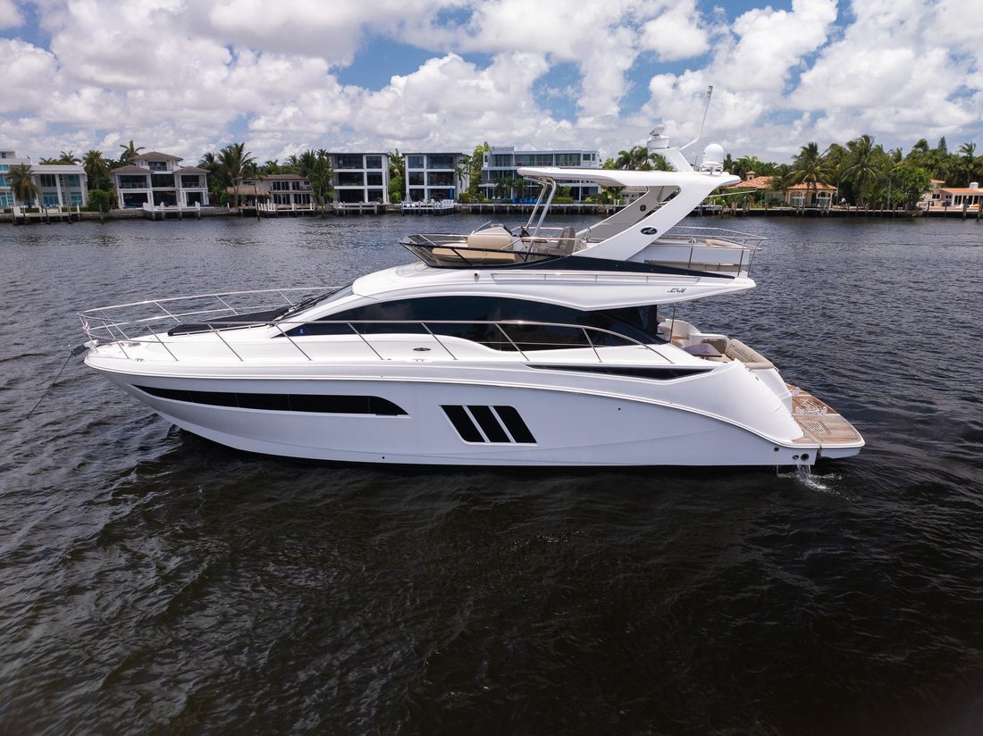 Flybridge in United States 5 - 14424938