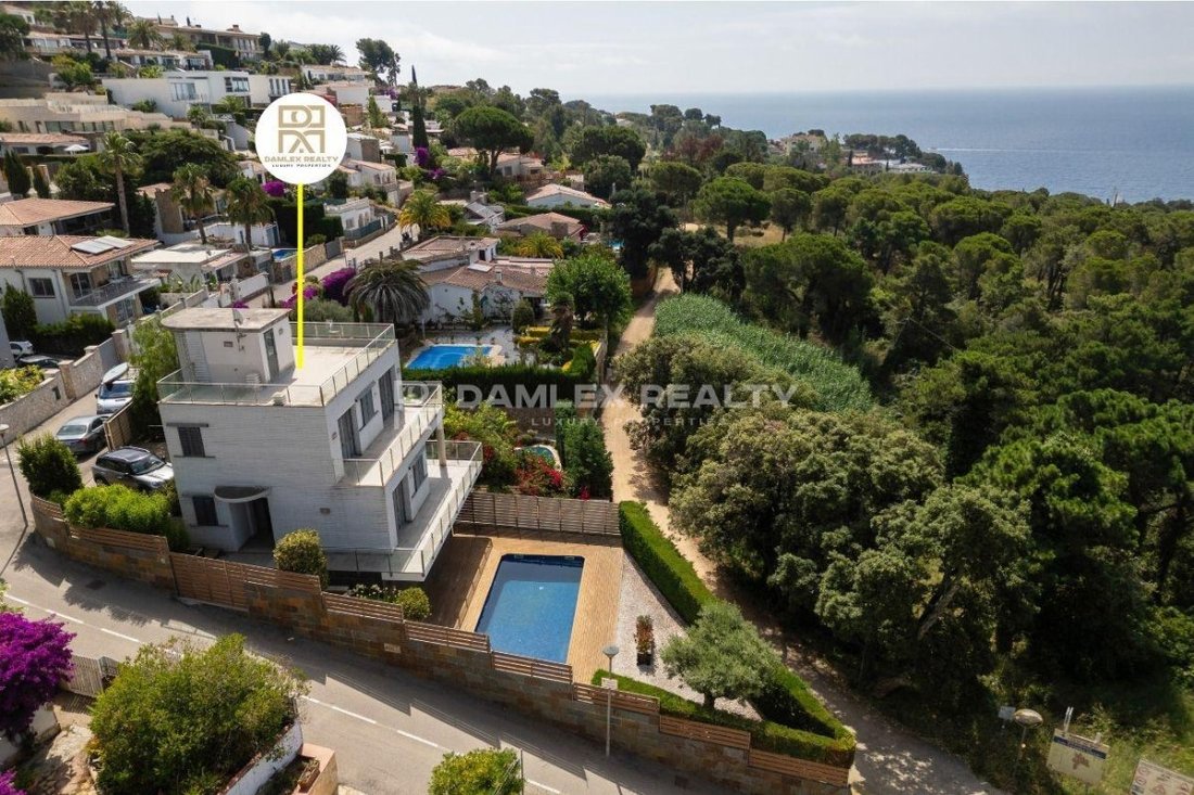 House in Lloret de Mar, Catalonia, Spain 2 - 14435589