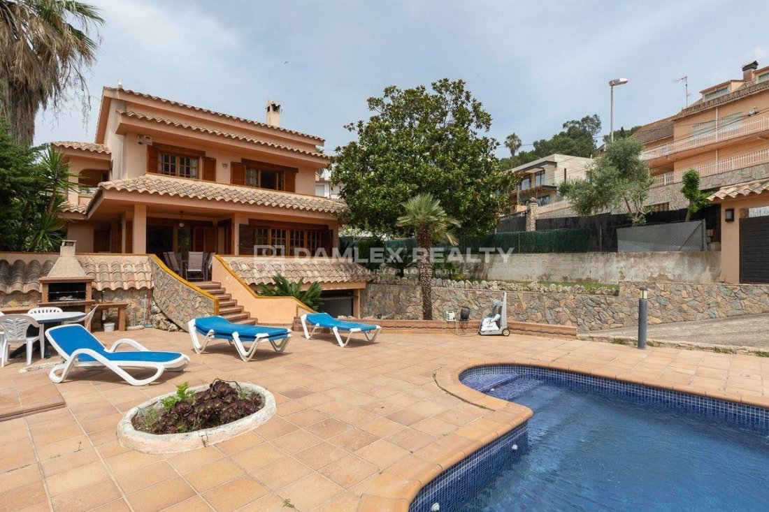House in Lloret de Mar, Catalonia, Spain 2 - 14435604