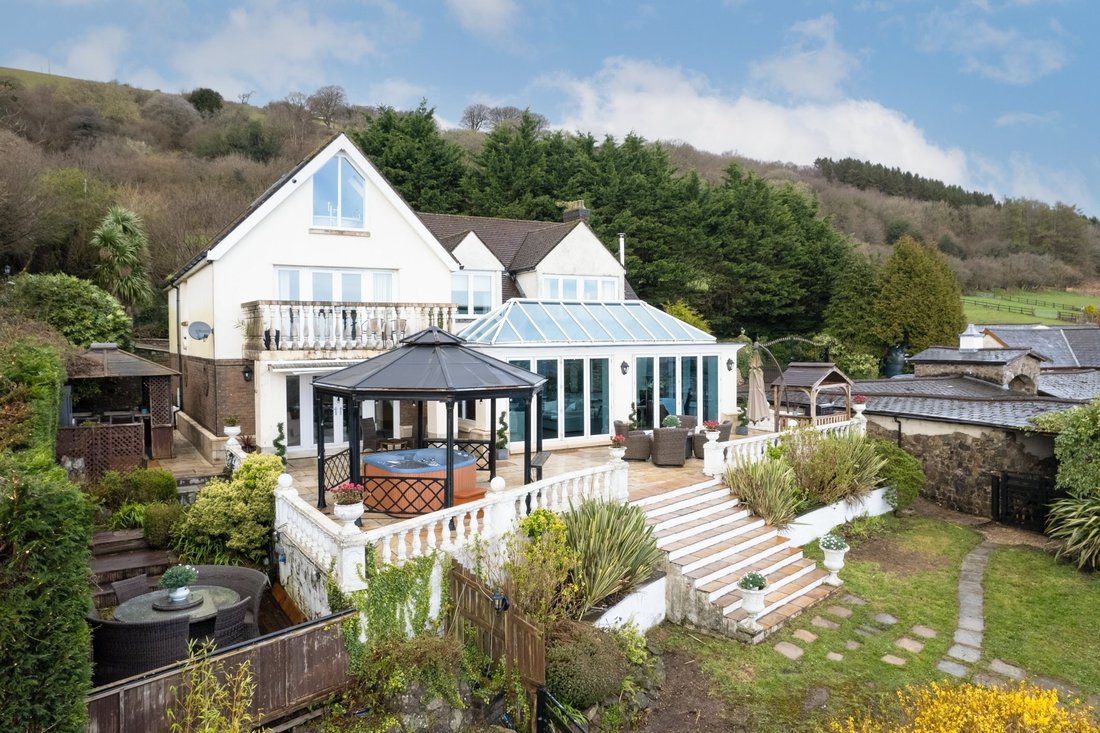 5 Bedroom Detached House For Sale In Lisvane In Cardiff, Wales, United