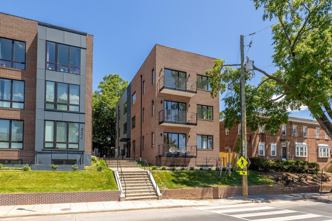 828 Taylor Street In Washington, District Of Columbia, United States