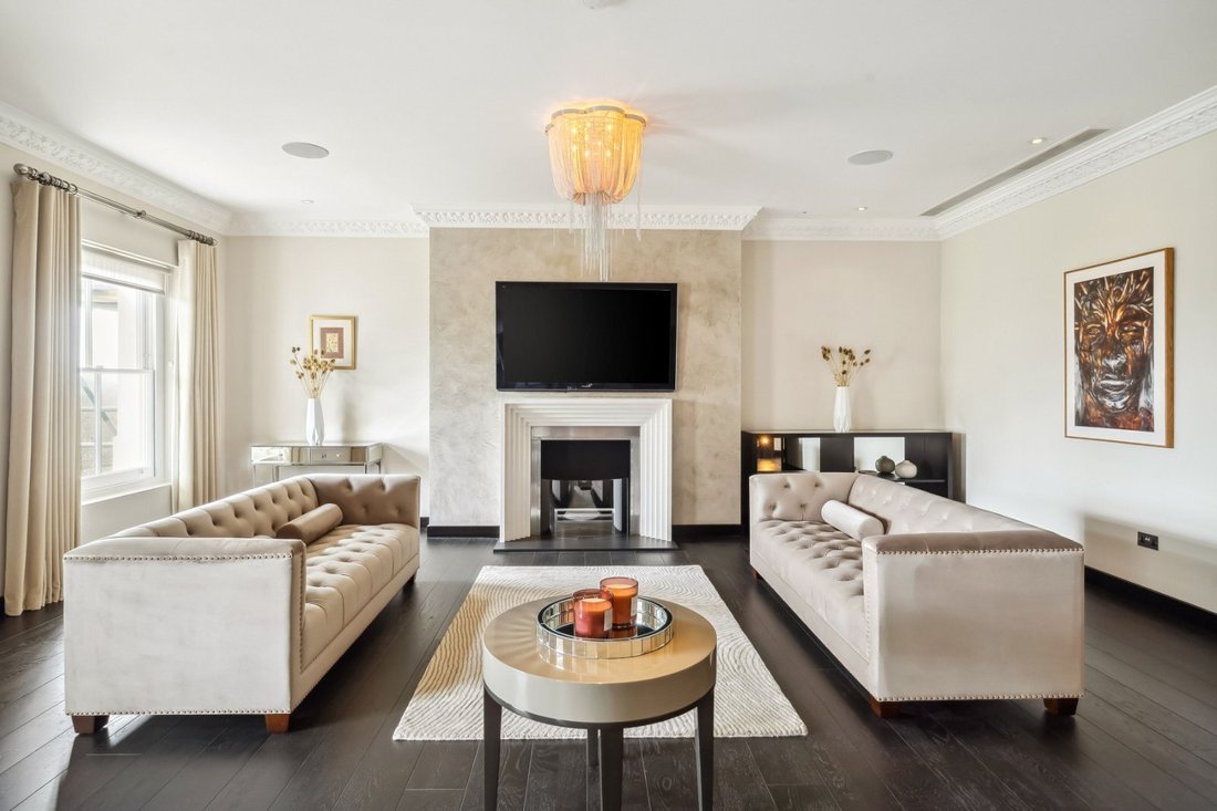 Apartment in Hyde Park, Westminster, England 4 - 14430835