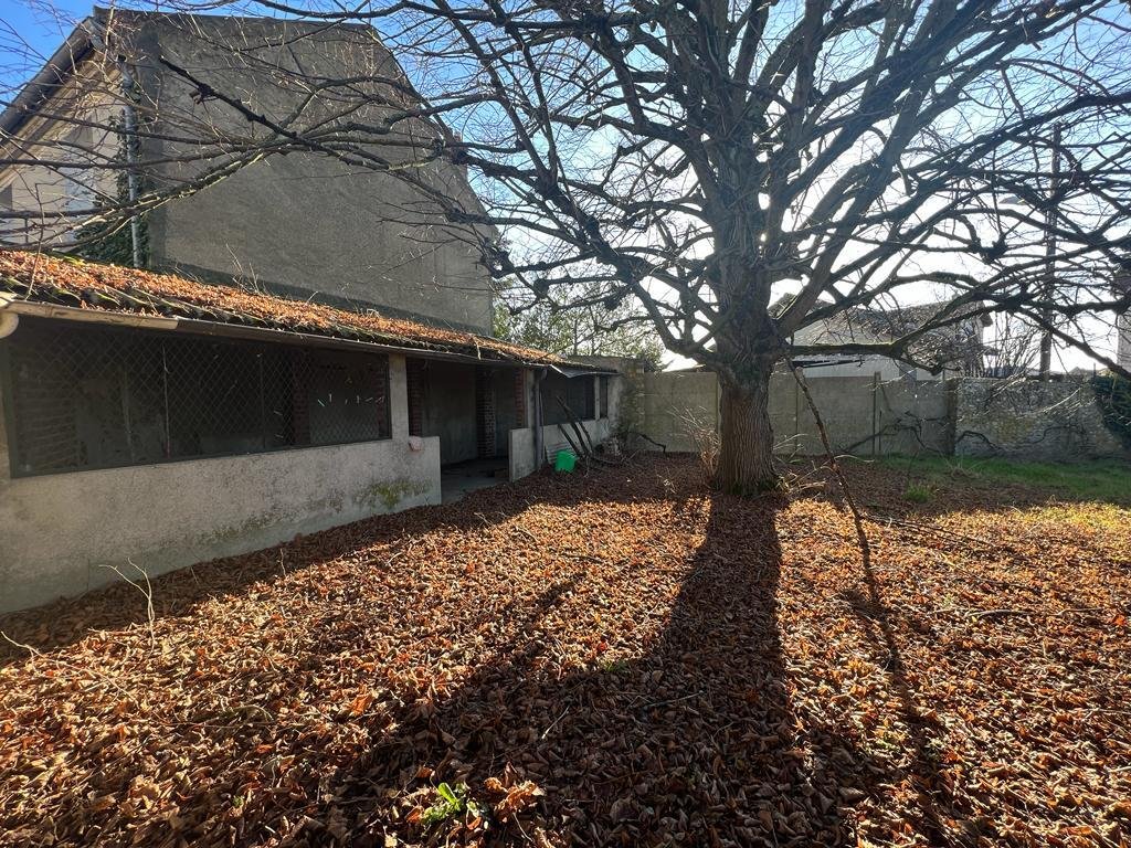 House in Montigny-les-Cormeilles, Ile-de-France, France 3 - 14434764