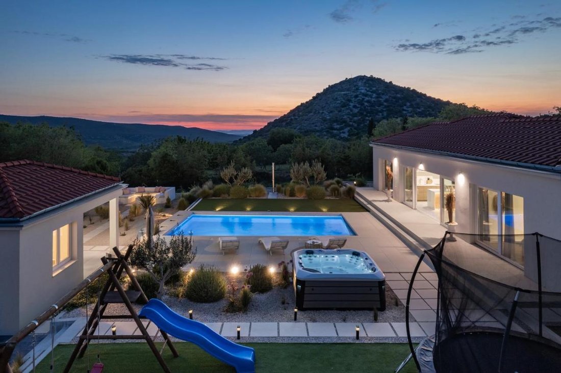 House in Gradska cetvrt Varos, Sibenik, Sibenik-Knin County 4 - 14434442