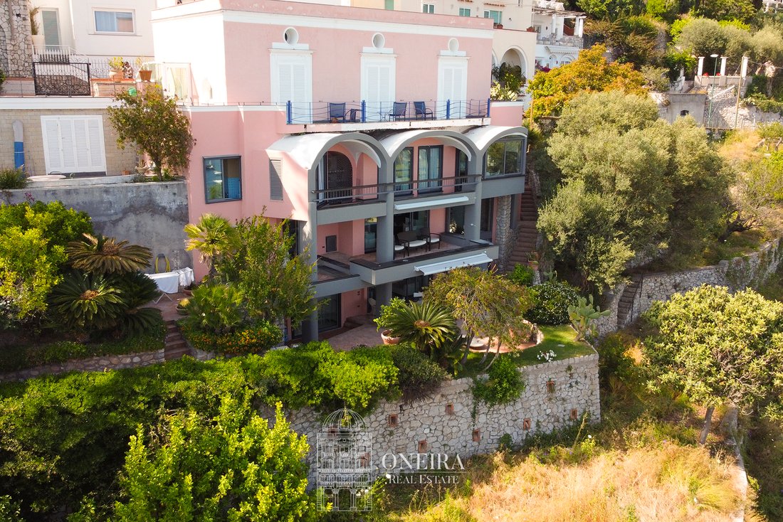 Villa in Capri, Campania, Italy 2 - 14430128