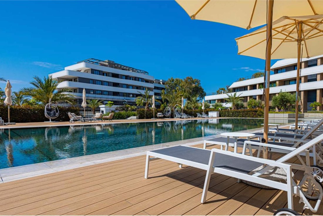 Apartment in Mouttagiaka, Limassol, Cyprus 1 - 14430238