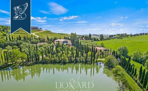 Villa in Manciano, Tuscany, Italy 1