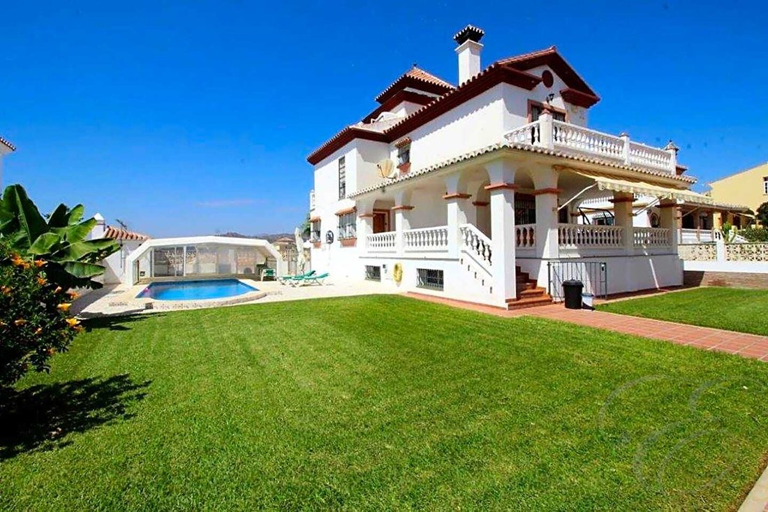 Villa in Torre del Mar, Velez-Malaga, Andalusia 1 - 14432779