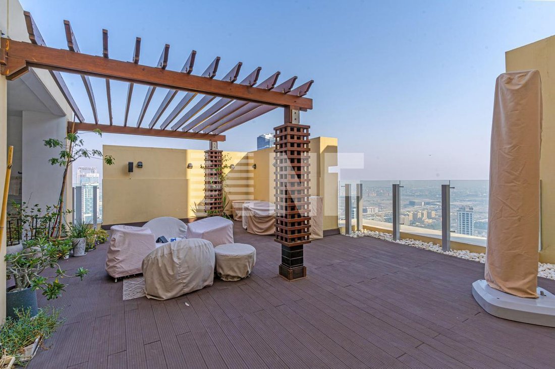 Villa in Jumeirah Beach Residence, Dubai, United Arab Emirates 2 - 14432912