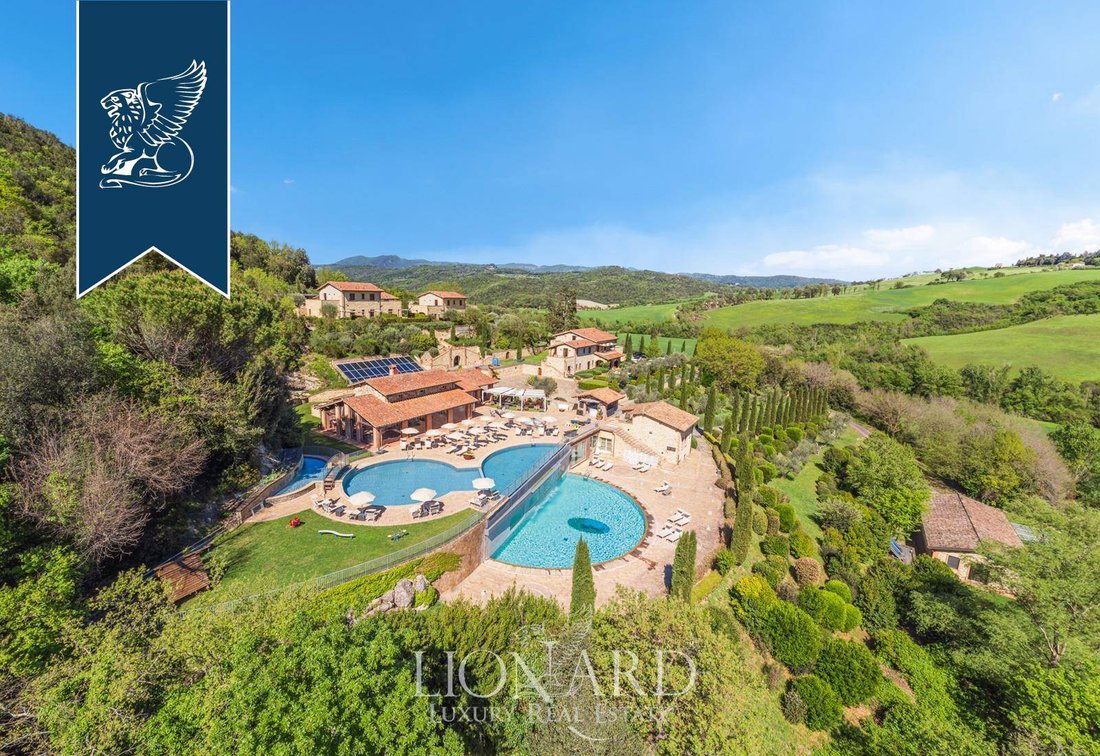 Villa in Montecatini Val di Cecina, Tuscany, Italy 3 - 14432952