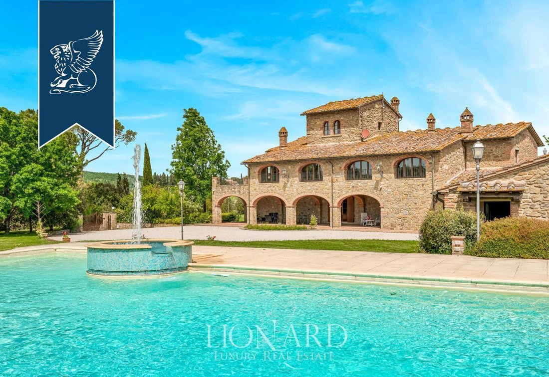Villa in Lucignano, Tuscany, Italy 2 - 14432954