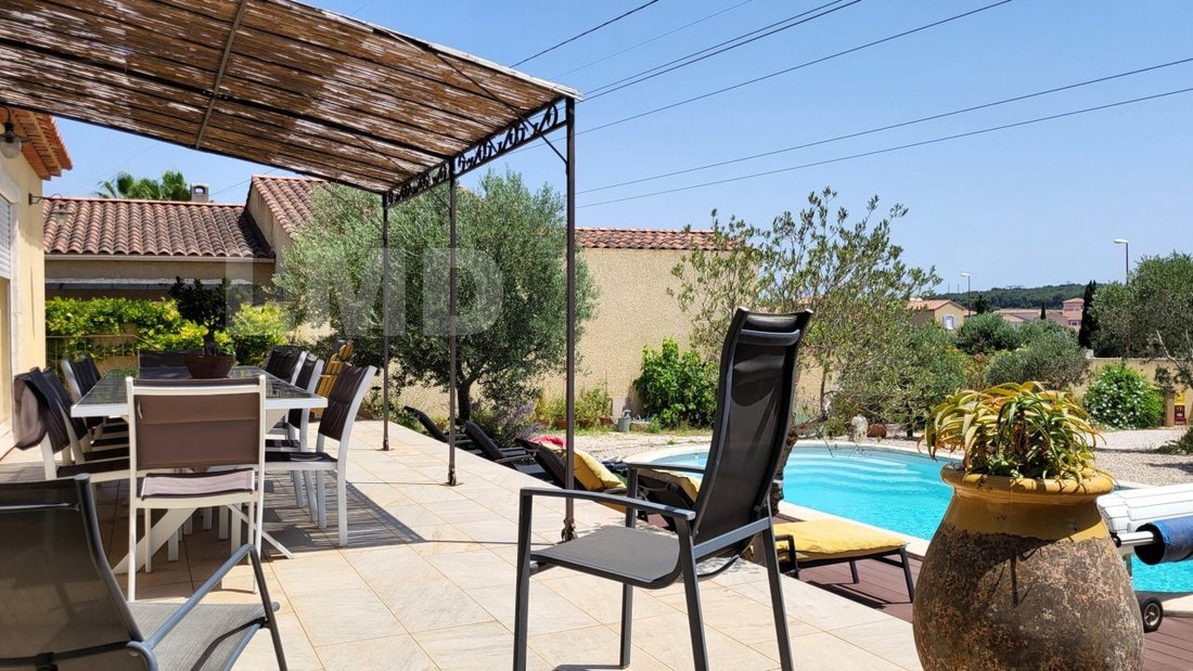 Farm Ranch in Croix-Sainte Saint Jean la Gafette, Martigues, France 2 - 14435130
