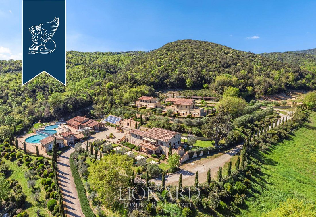 Villa in Montecatini Val di Cecina, Tuscany, Italy 4 - 14432952