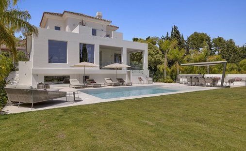 Villa in Benahavis, Andalusia, Spain 1