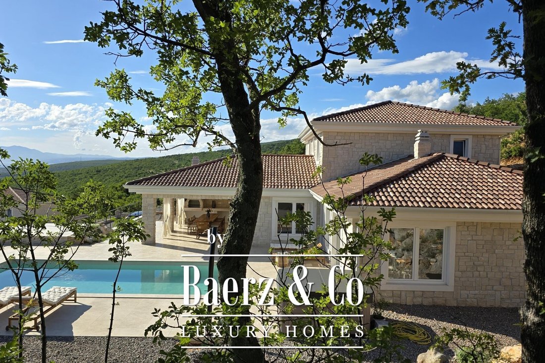 Villa in Grad Crikvenica, Primorje-Gorski Kotar County, Croatia 2 - 14439976