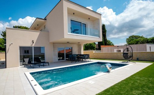 Villa in Mjesni odbor Busoler, Grad Pula, Gespanschaft Istrien 1