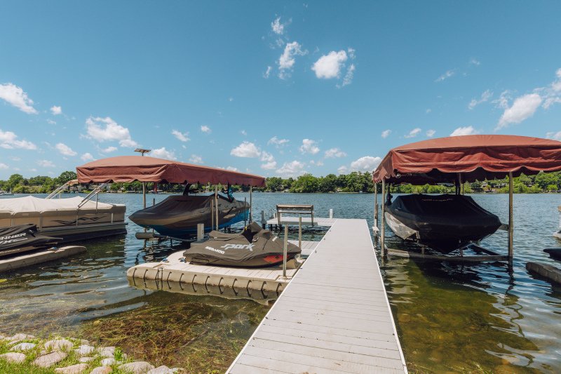 Classic Lake Elegance In Okauchee Lake, Wisconsin, United States For
