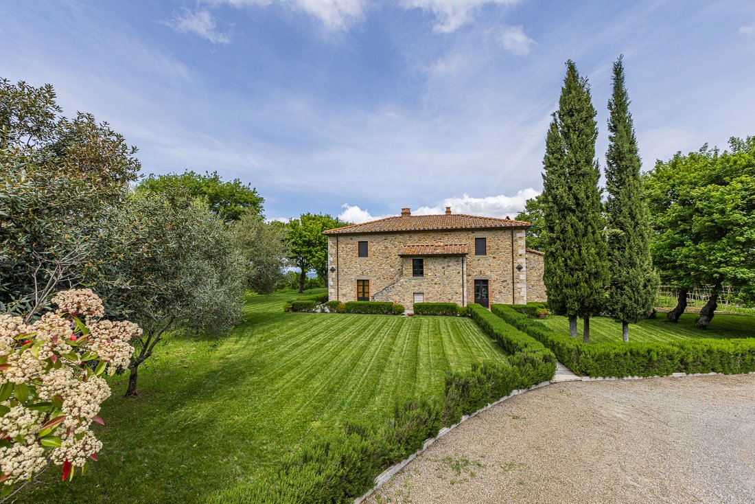 Villa in Castiglione d'Orcia, Tuscany, Italy 4 - 14441164