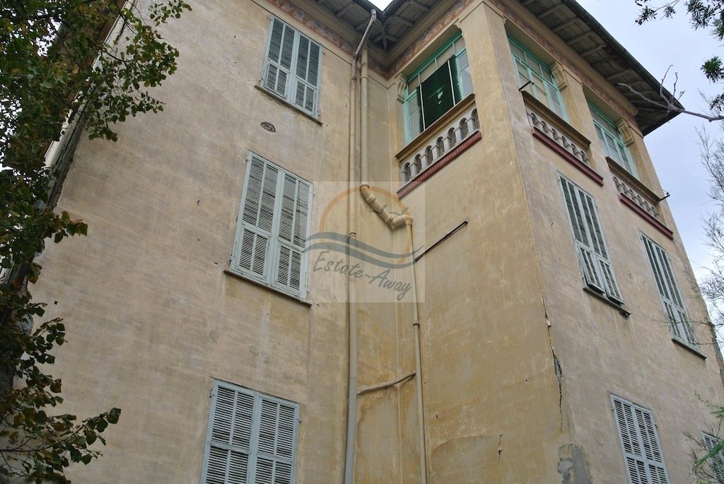 Villa in City Center, Ventimiglia, Liguria 2 - 14444424