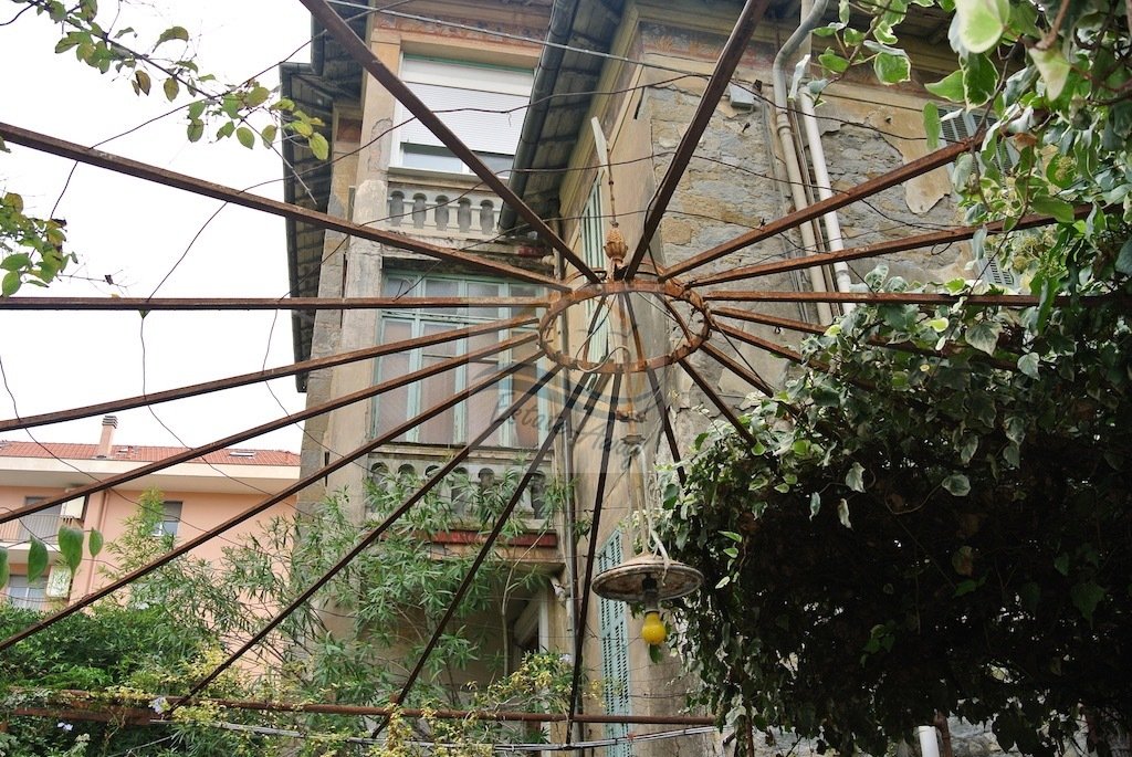 Villa in City Center, Ventimiglia, Liguria 3 - 14444424