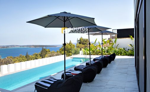 Villa à Koinotita Kranidiou, Kranidi, Grèce 1