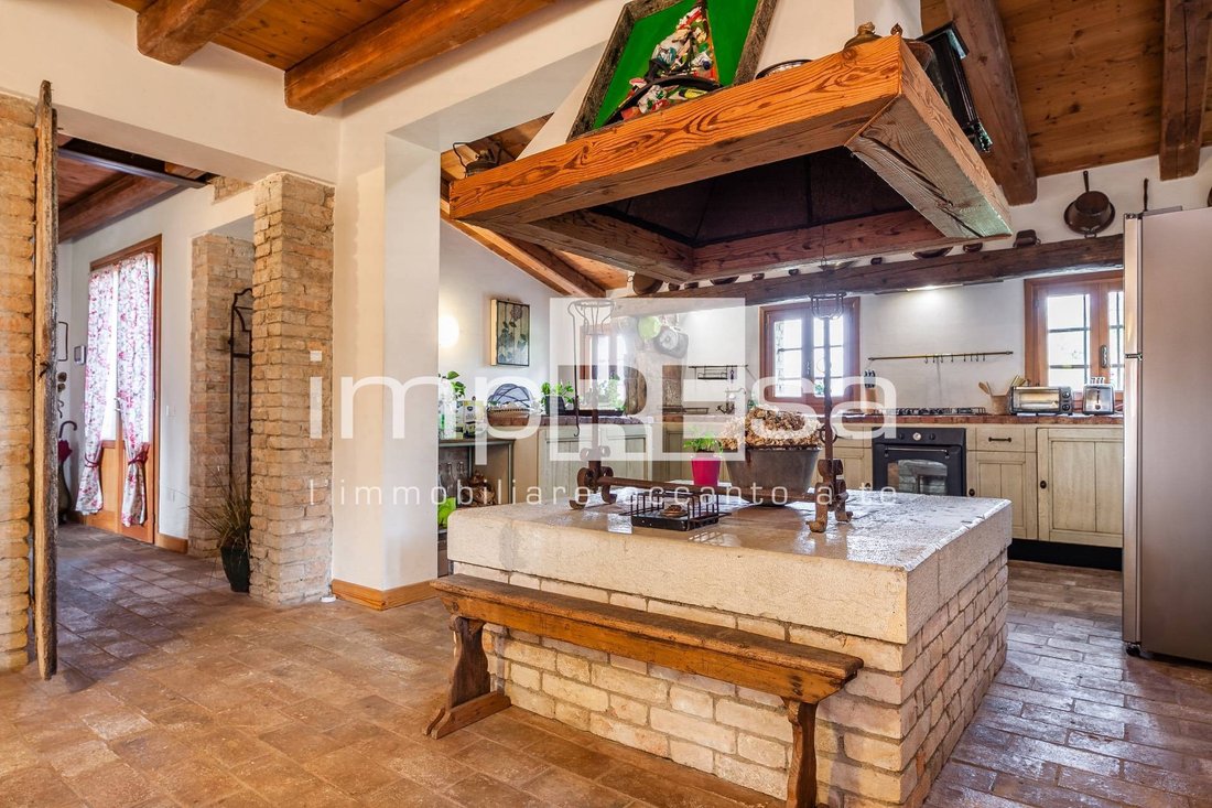 Country House in Spresiano, Veneto, Italy 1 - 14443456