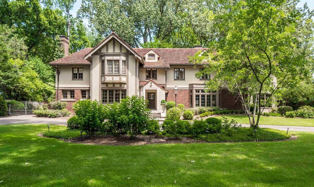 Breathtaking 1920s Tudor Estate On Nearly In Memphis, Tennessee, United ...