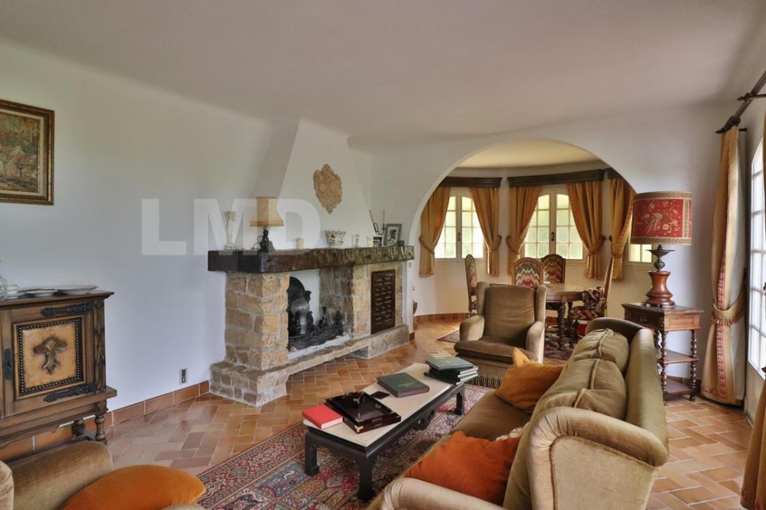 House in La Tirane-La Tuiliere, Allauch, France 4 - 14443269
