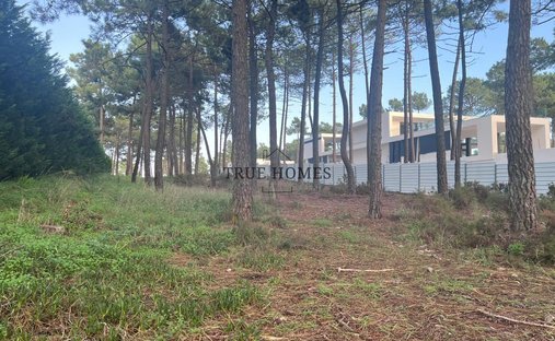 Land in Almada, Cova da Piedade, Pragal e Cacilhas, Setubal, Portugal 1
