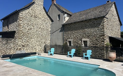 Castle for Sale in Rodez, Occitanie, France