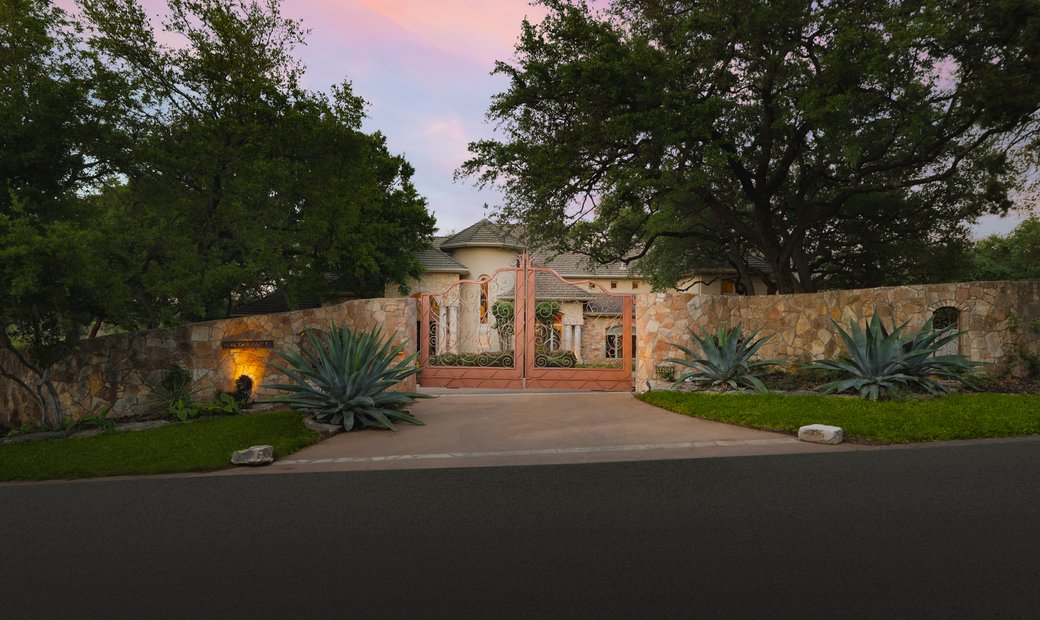 Enjoy Your Own Three Acre Estate With Access To In Austin, Texas ...