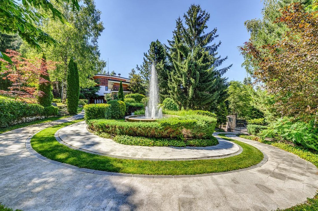 House in Sofia, Sofia City Province, Bulgaria 3 - 14443694