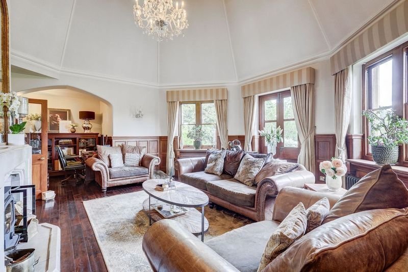 3 Bedroom House For Sale In In Gilston Park, England, United Kingdom For Sale (14442737)