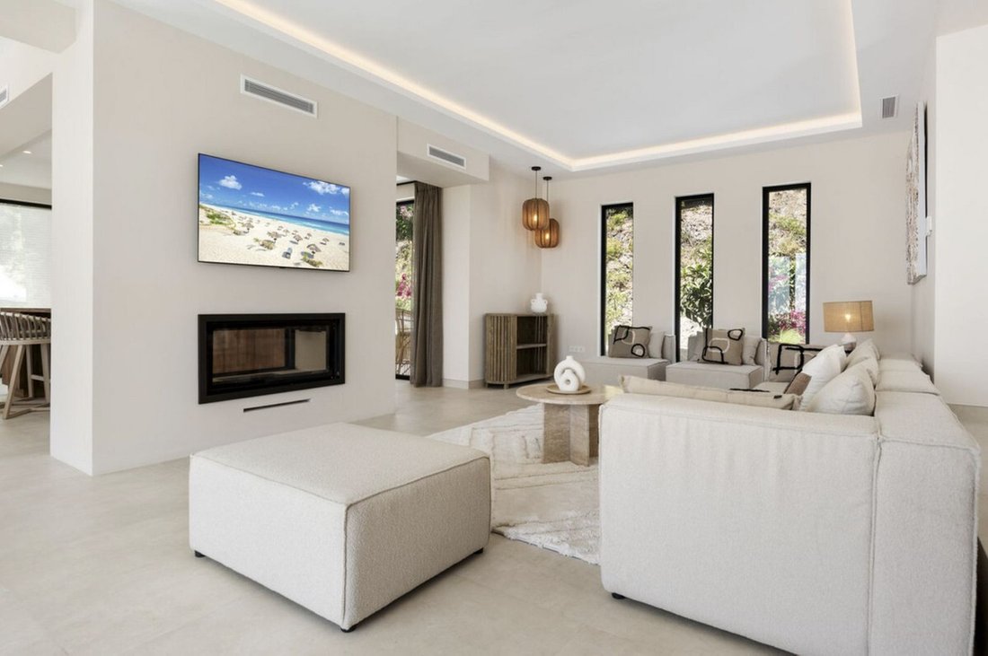 Villa in Benahavis, Andalusia, Spain 3 - 14442910