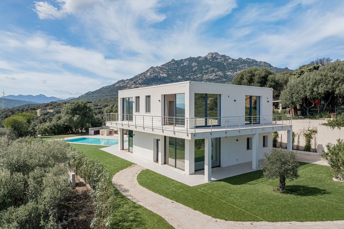 Villa in Porto Rotondo, Olbia, Sardinia 1 - 14444698