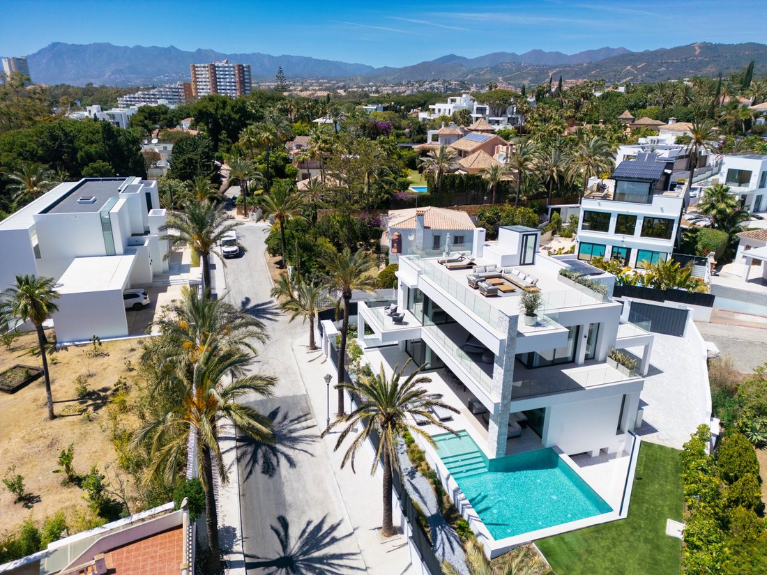 House in Marbella, Andalusia, Spain 4 - 14444846