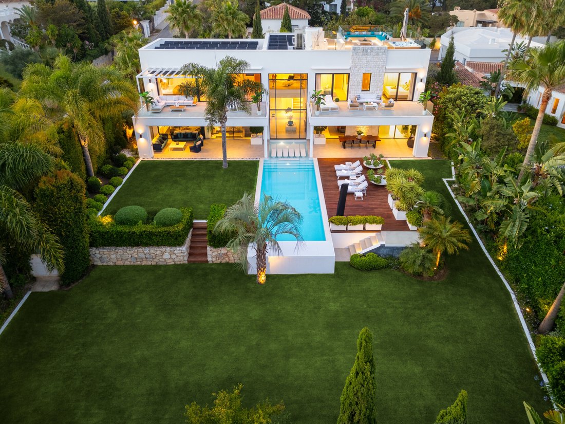 Villa in Marbella, Andalusia, Spain 2 - 14444837