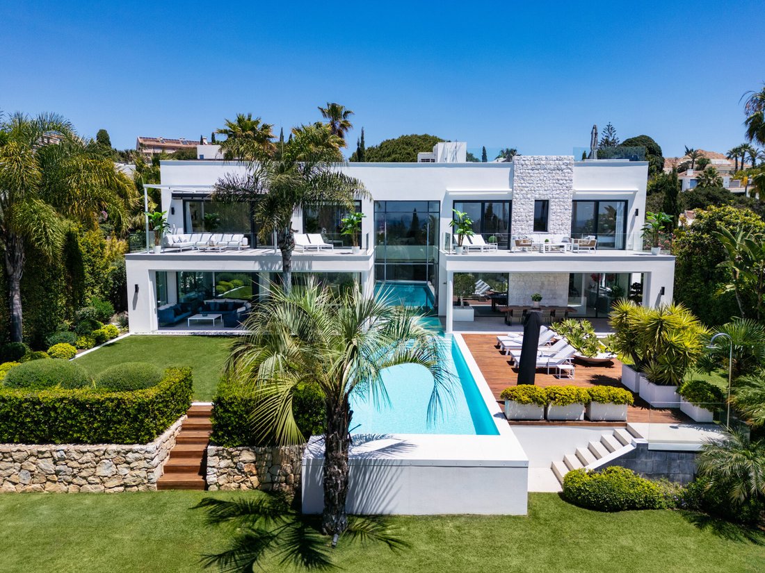 Villa in Marbella, Andalusia, Spain 1 - 14444837