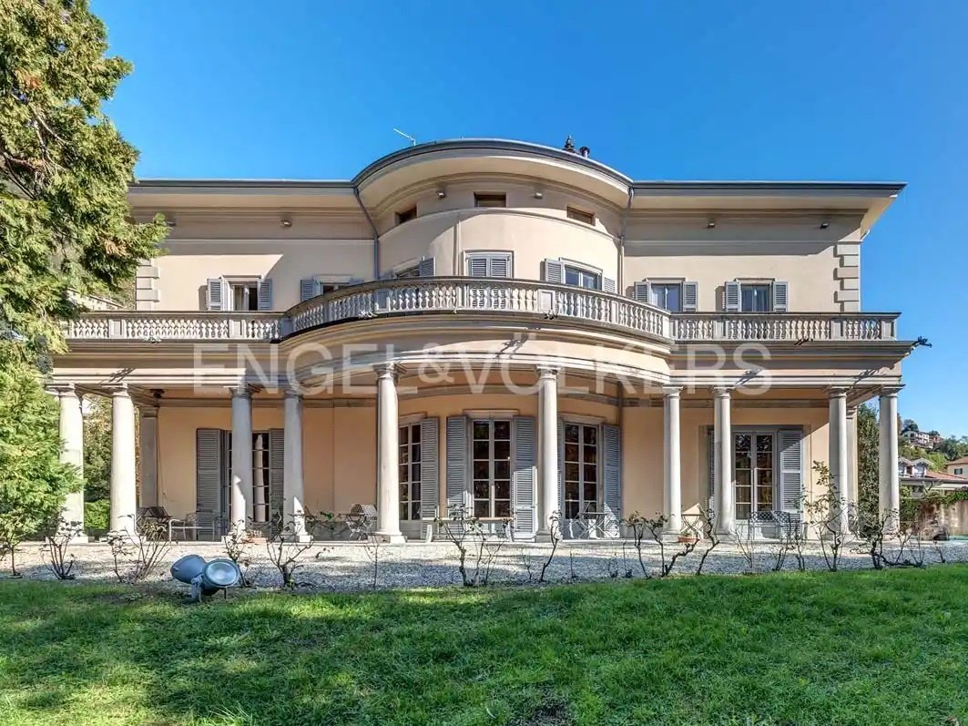 Villa in Eastern Lake Center, Como, Lombardy 1 - 14445034