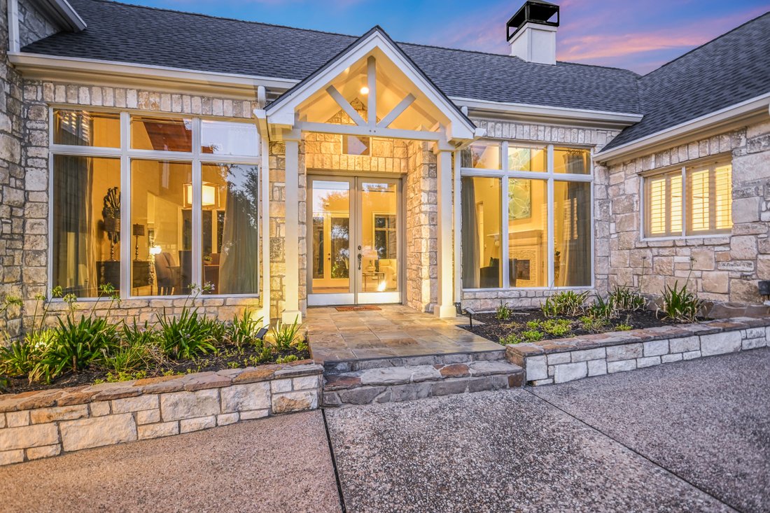 Rob Roy On The Creek Acclaimed Eanes Isd In Austin, Texas, United