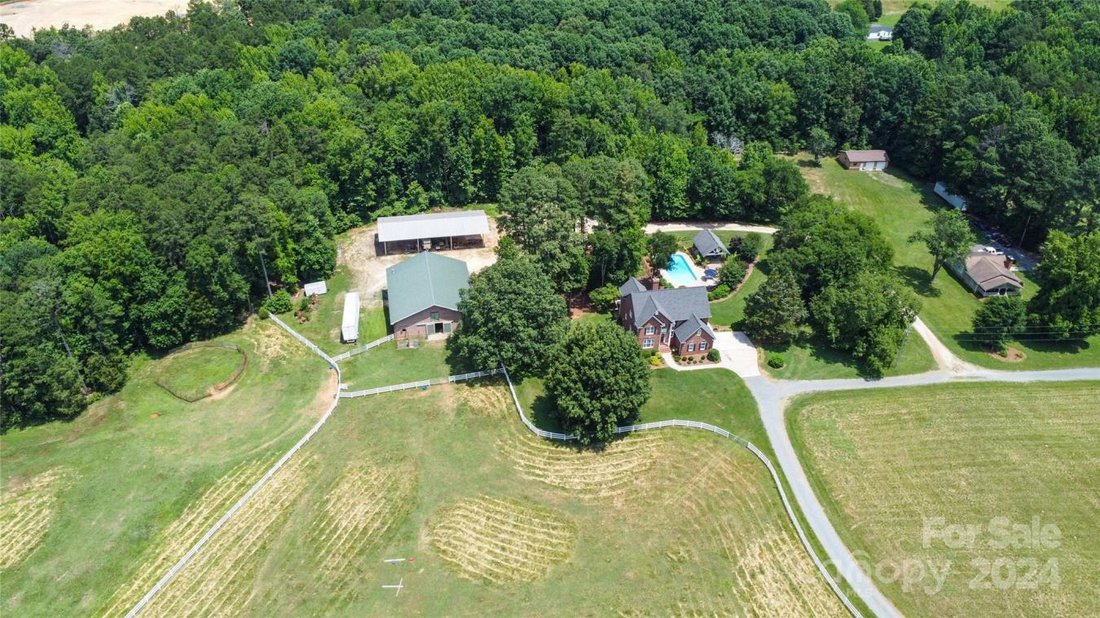 House in Indian Trail, North Carolina, United States 1 - 14446936