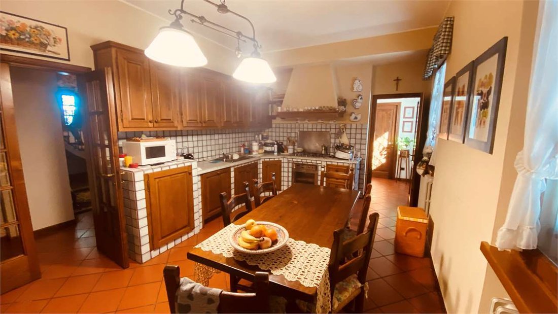Villa in Porcari, Tuscany, Italy 5 - 14447391