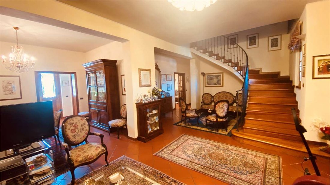 Villa in Porcari, Tuscany, Italy 1 - 14447391