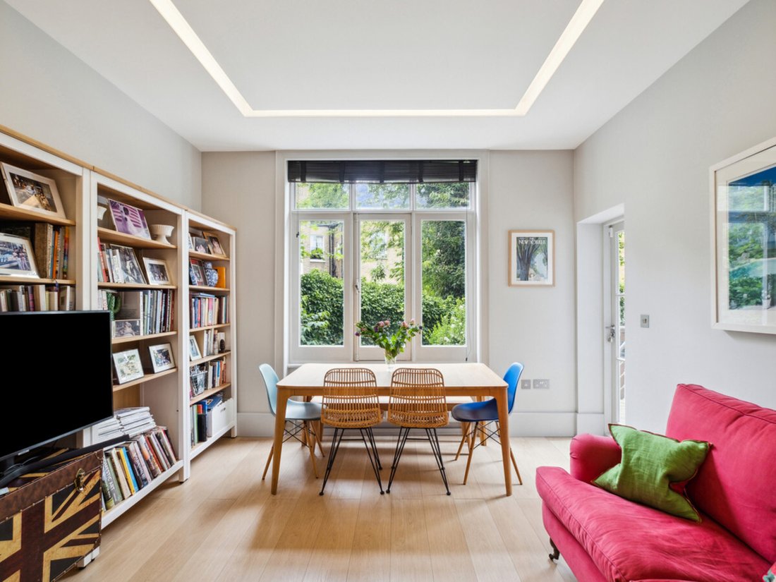 Apartment in Campden Hill, Kensington And Chelsea, England 1 - 14445813