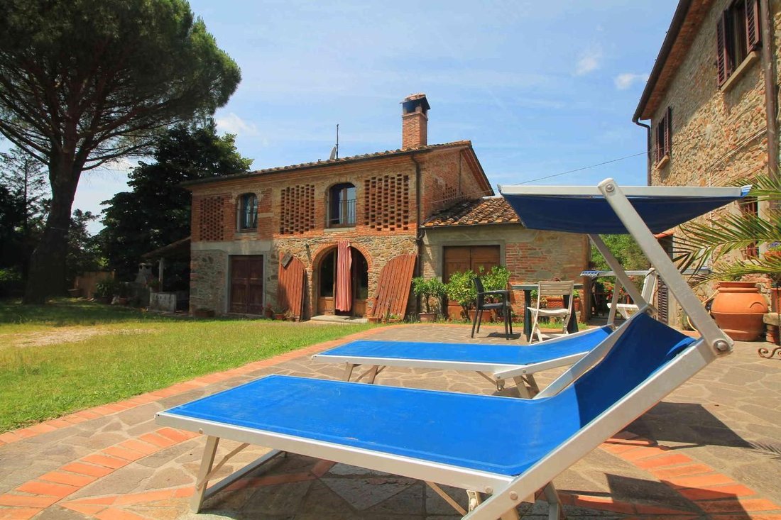 Farm Ranch in Larciano, Tuscany, Italy 2 - 14447353
