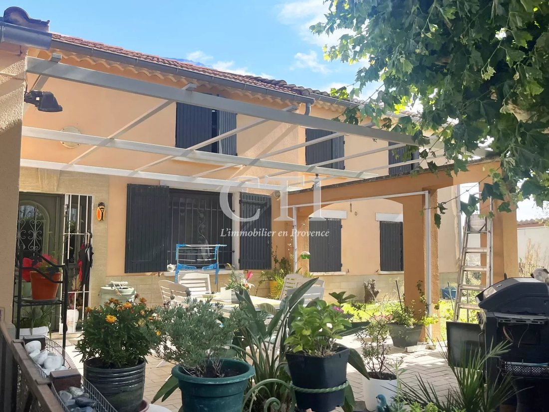 For Sale, Beautiful House In The In Violès, Provence Alpes Côte D'azur, France For Sale (12371655)