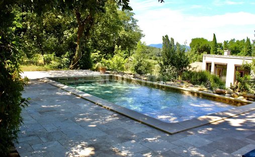 House in Ville-Basse, Montelimar, France 1